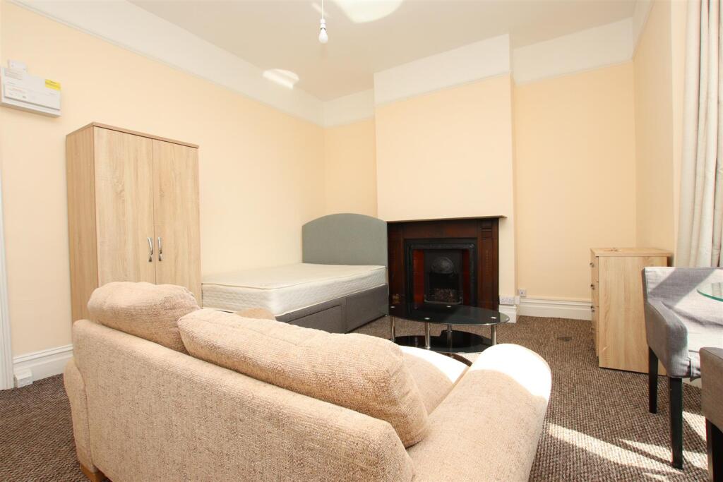 0 bed 1st Floor Flat for rent in Kelston. From Aspire to Move