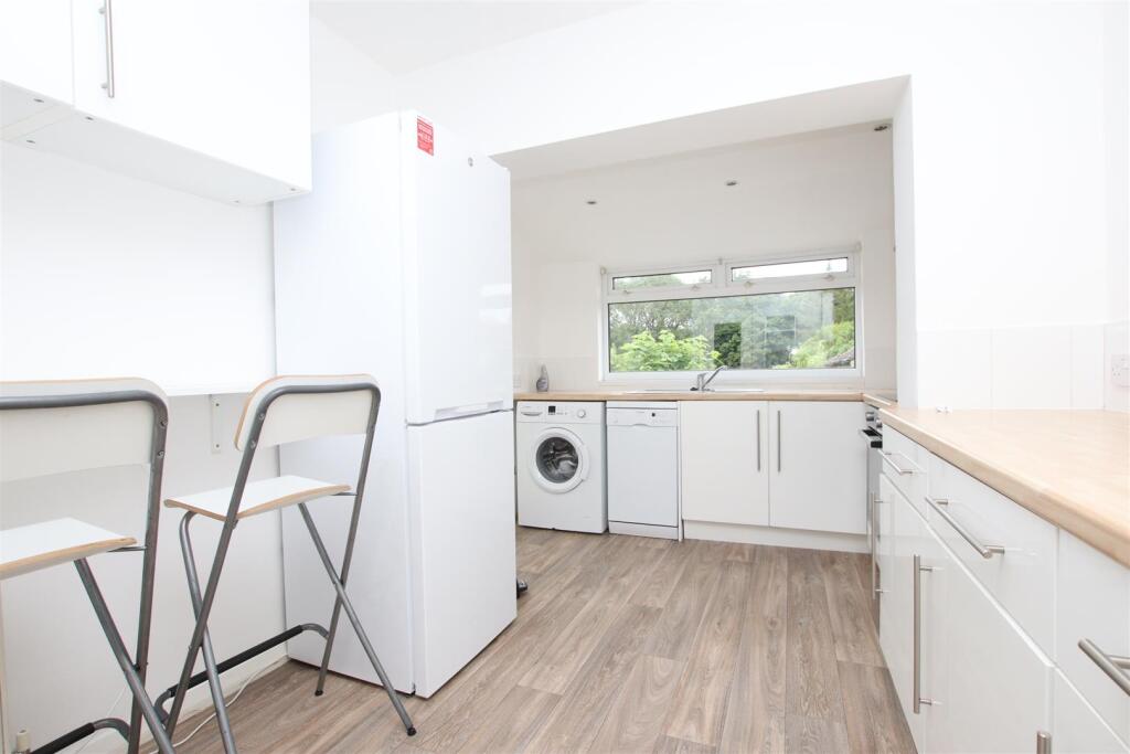 3 bed Semi Detached for rent in Bath. From Aspire to Move