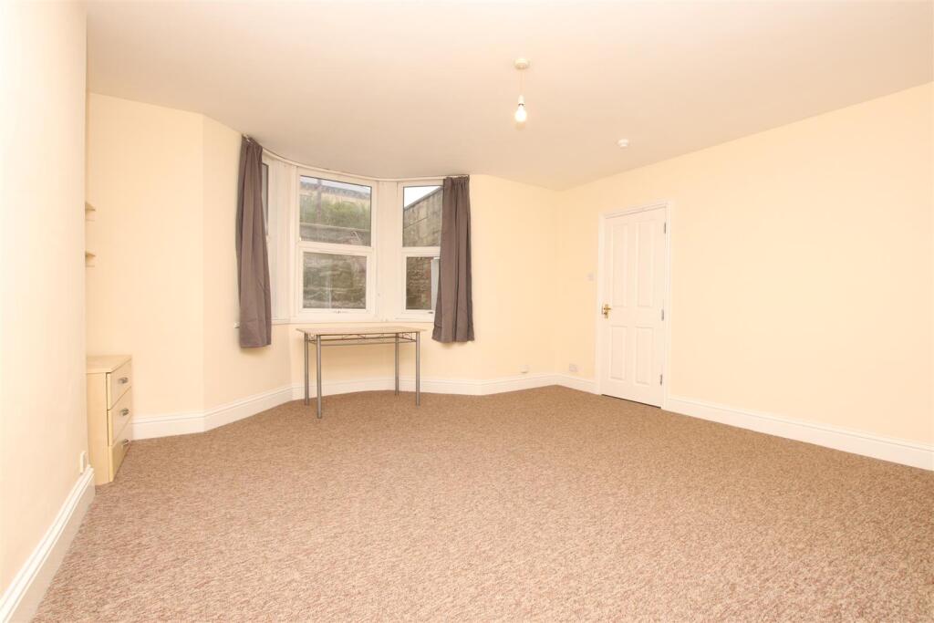 0 bed 1st Floor Flat for rent in Bath. From Aspire to Move
