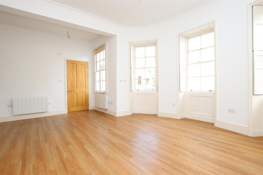 1 bed 1st Floor Flat for rent in Bath. From Aspire to Move
