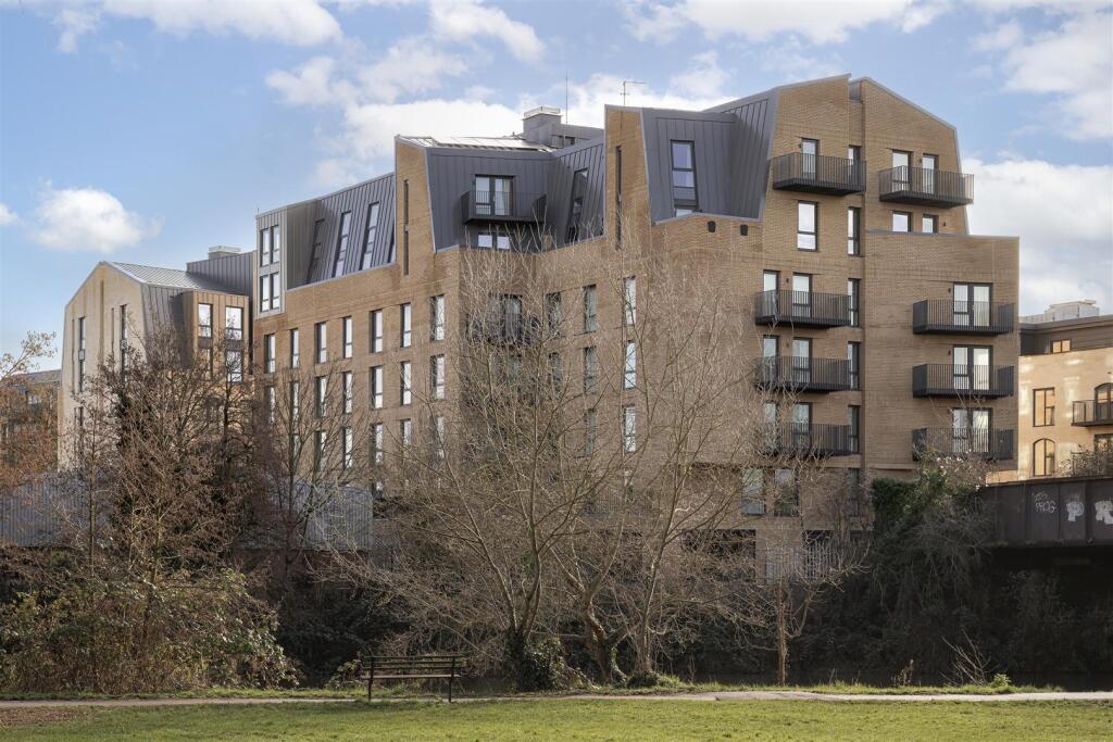 1 bed 1st Floor Flat for rent in Bath. From Aspire to Move