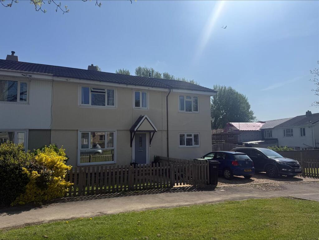 6 bed Detached for rent in Kelston. From Aspire to Move