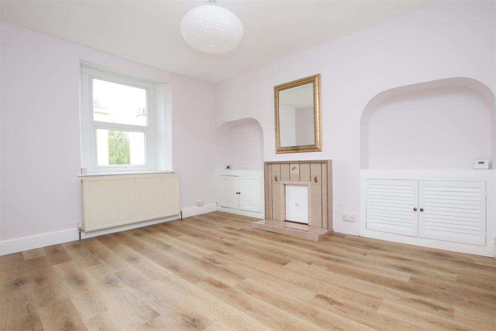 1 bed 1st Floor Flat for rent in Kelston. From Aspire to Move 1 bed 1st Floor Flat for rent in Kelston. From Aspire to Move