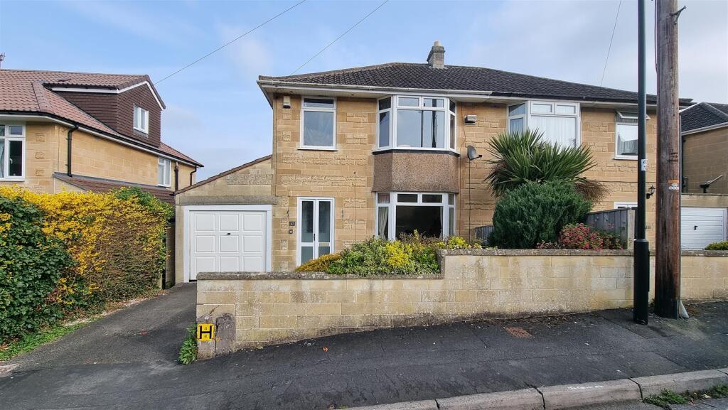 3 bed Detached for rent in Bathampton. From Aspire to Move 3 bed Detached for rent in Bathampton. From Aspire to Move