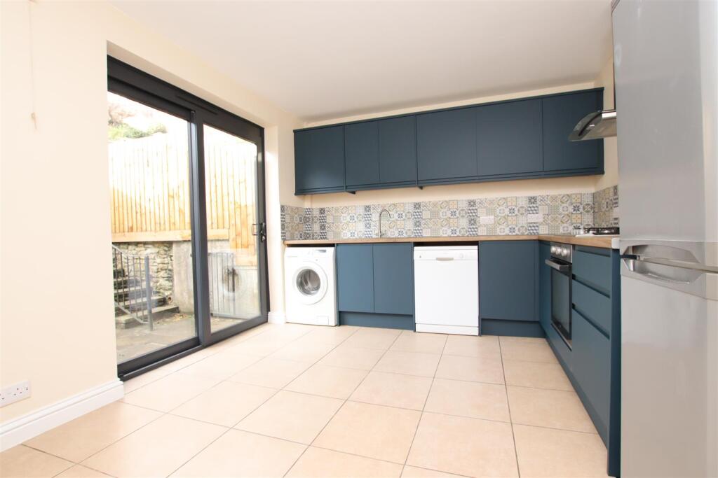 3 bed Mid Terraced House for rent in Upper Swainswick. From Aspire to Move