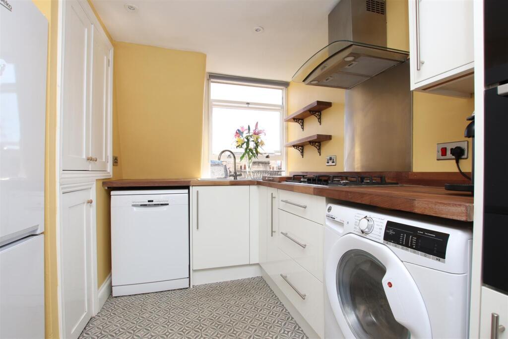 2 bed Detached for rent in Upper Swainswick. From Aspire to Move