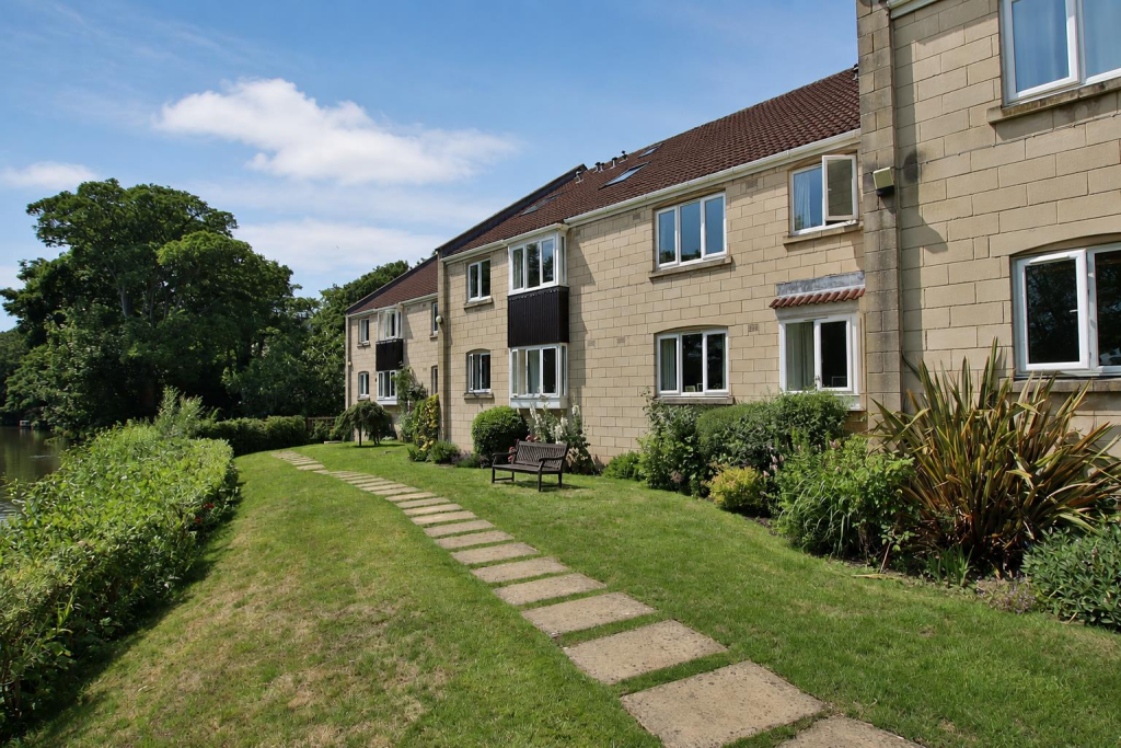 4 bed 1st Floor Flat for rent in Upper Swainswick. From Aspire to Move 4 bed 1st Floor Flat for rent in Upper Swainswick. From Aspire to Move