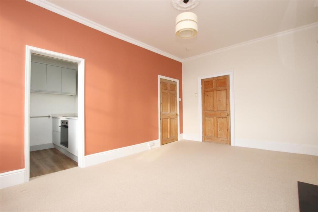 1 bed 1st Floor Flat for rent in Upper Swainswick. From Aspire to Move 1 bed 1st Floor Flat for rent in Upper Swainswick. From Aspire to Move
