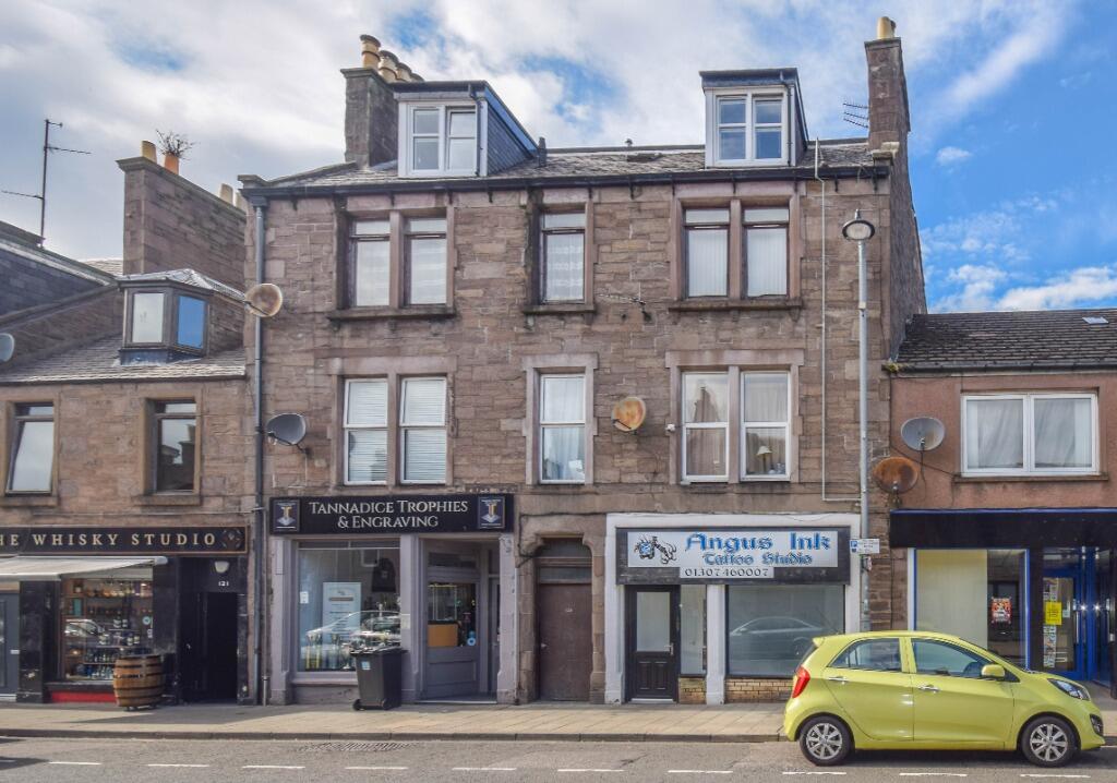 2 bed 1st Floor Flat for rent in Forfar. From Wardhaugh Property - Arbroath