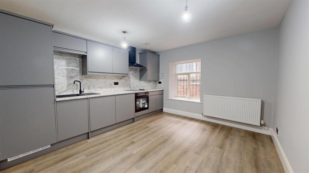 2 bed 1st Floor Flat for rent in Halifax. From Hamilton Bower - Northowram