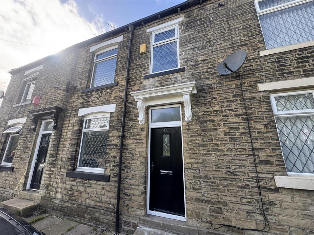 2 bed Mid Terraced House for rent in Halifax. From Hamilton Bower - Northowram 2 bed Mid Terraced House for rent in Halifax. From Hamilton Bower - Northowram