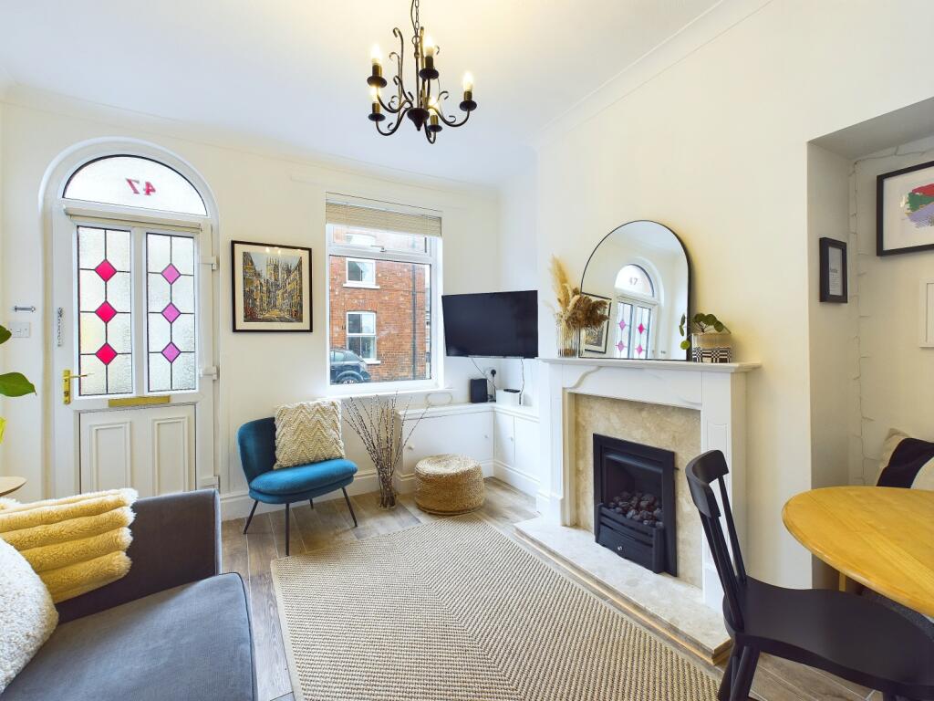 2 bed Mid Terraced House for rent in York. From EweMove - Covering Yorkshire