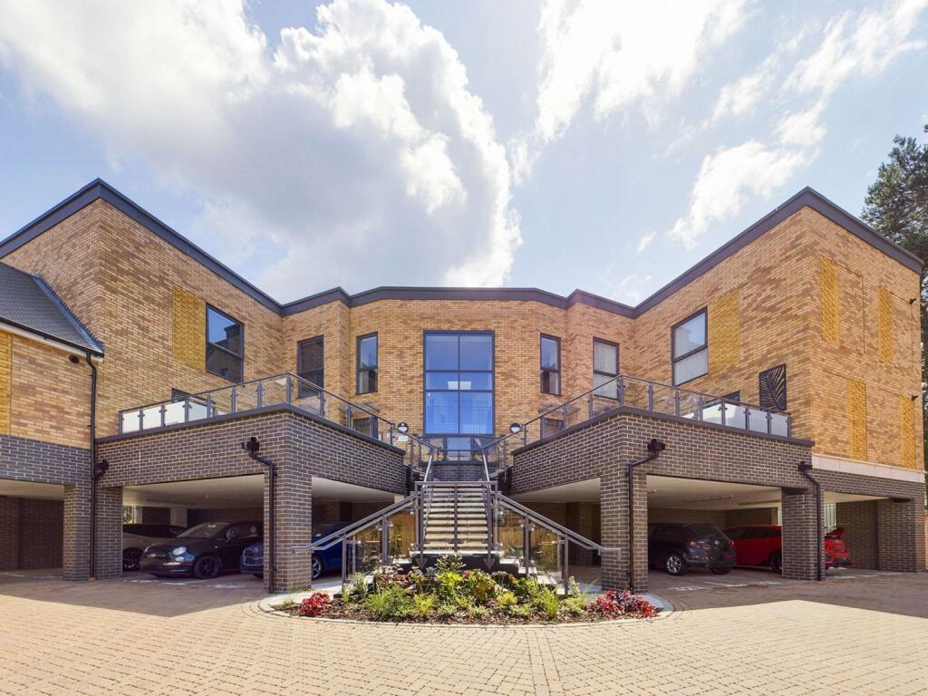 2 bed 1st Floor Flat for rent in Bordon. From EweMove - Covering Yorkshire