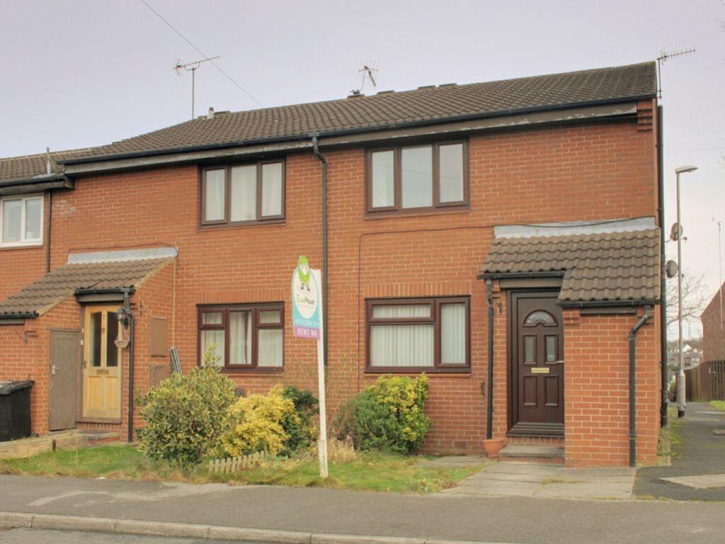 1 bed 1st Floor Flat for rent in Pudsey. From EweMove - Covering Yorkshire