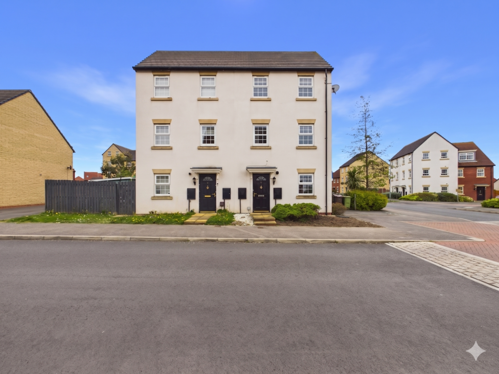 2 bed Town House for rent in Ackworth Moor Top. From EweMove - Covering Yorkshire