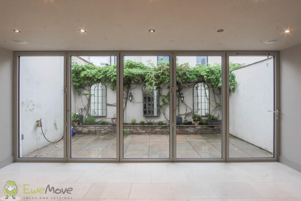 3 bed Mid Terraced House for rent in Cheltenham. From EweMove - Covering Yorkshire