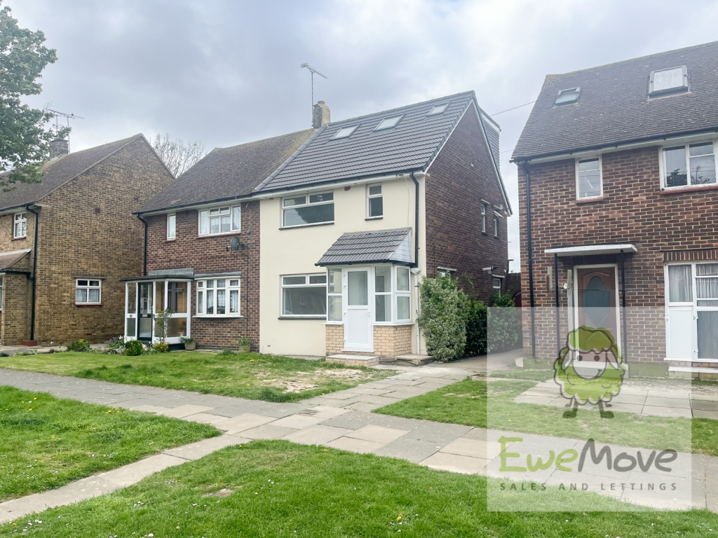 4 bed Semi Detached for rent in Southend-on-Sea. From EweMove - Covering Yorkshire