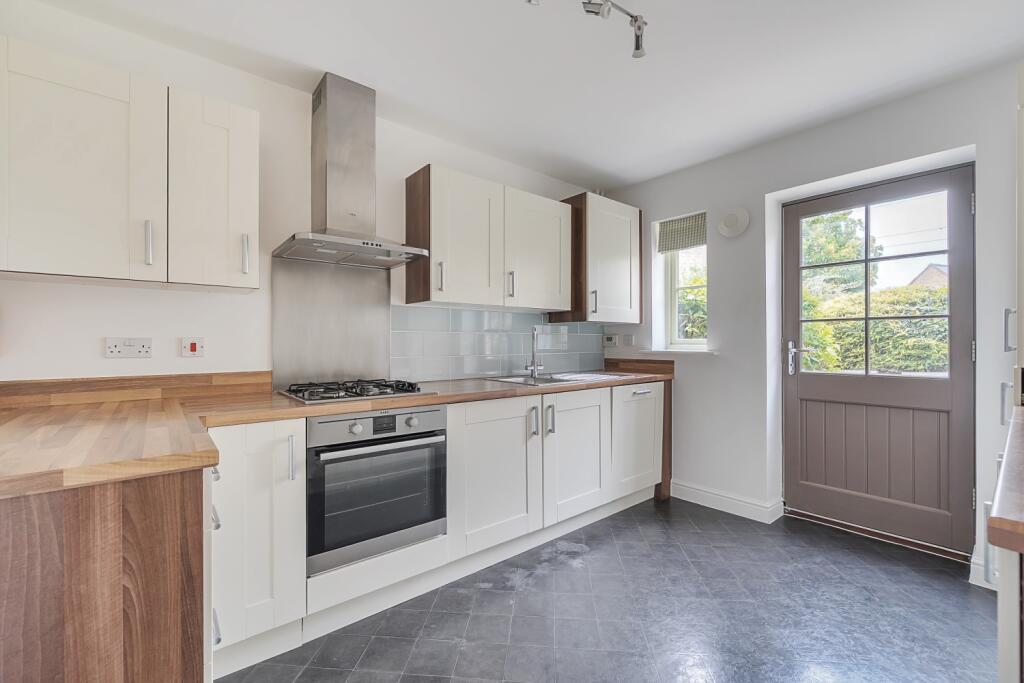 3 bed Semi Detached for rent in Cirencester. From EweMove - Covering Yorkshire