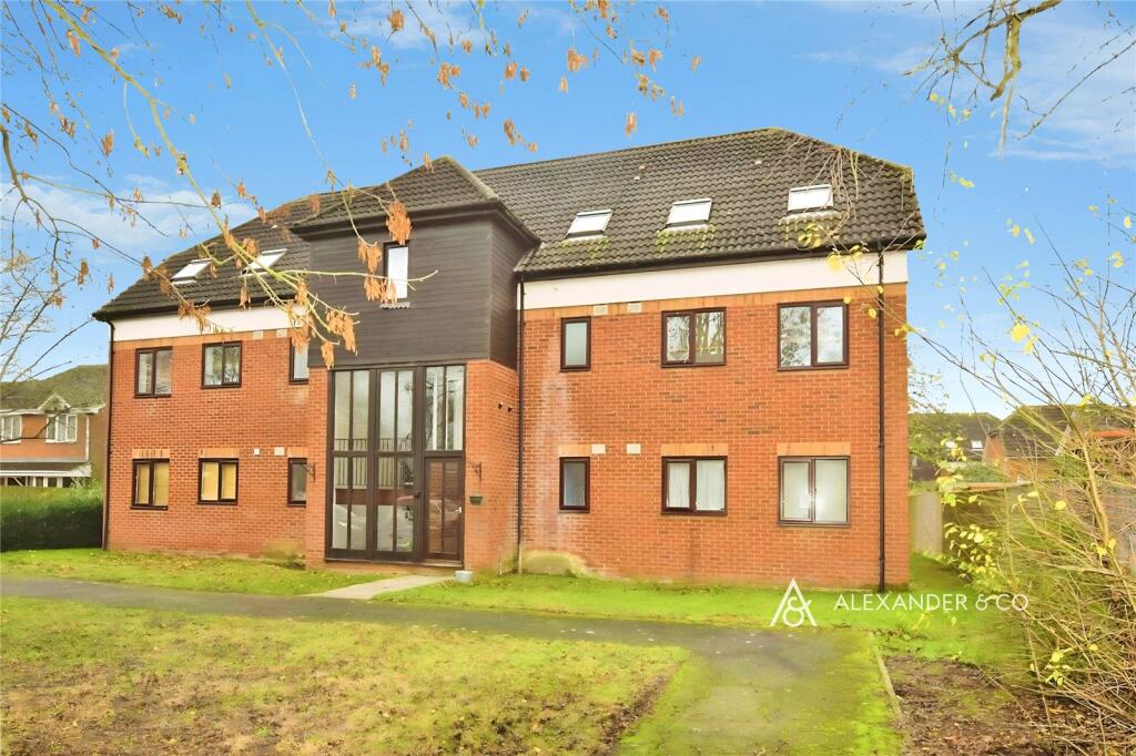 2 bed 1st Floor Flat for rent in Bicester. From Alexander & Co - Bicester 2 bed 1st Floor Flat for rent in Bicester. From Alexander & Co - Bicester