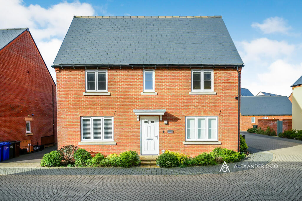 5 bed Detached for rent in . From Alexander & Co - Bicester