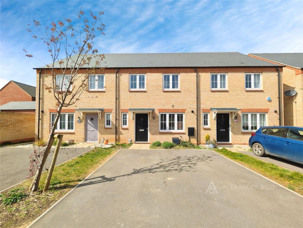 3 bed Mid Terraced House for rent in Bicester. From Alexander & Co - Bicester