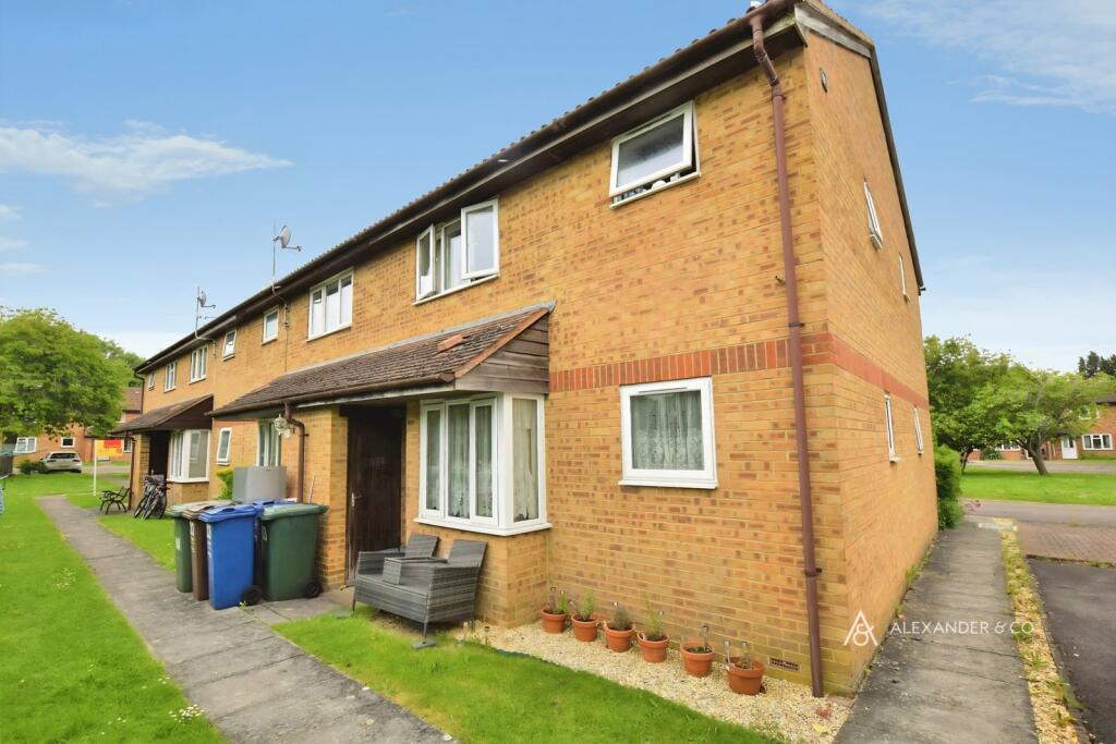 1 bed Detached for rent in Bicester. From Alexander & Co - Bicester