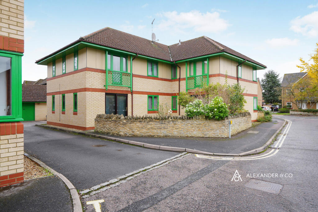 1 bed 1st Floor Flat for rent in Bicester. From Alexander & Co - Bicester