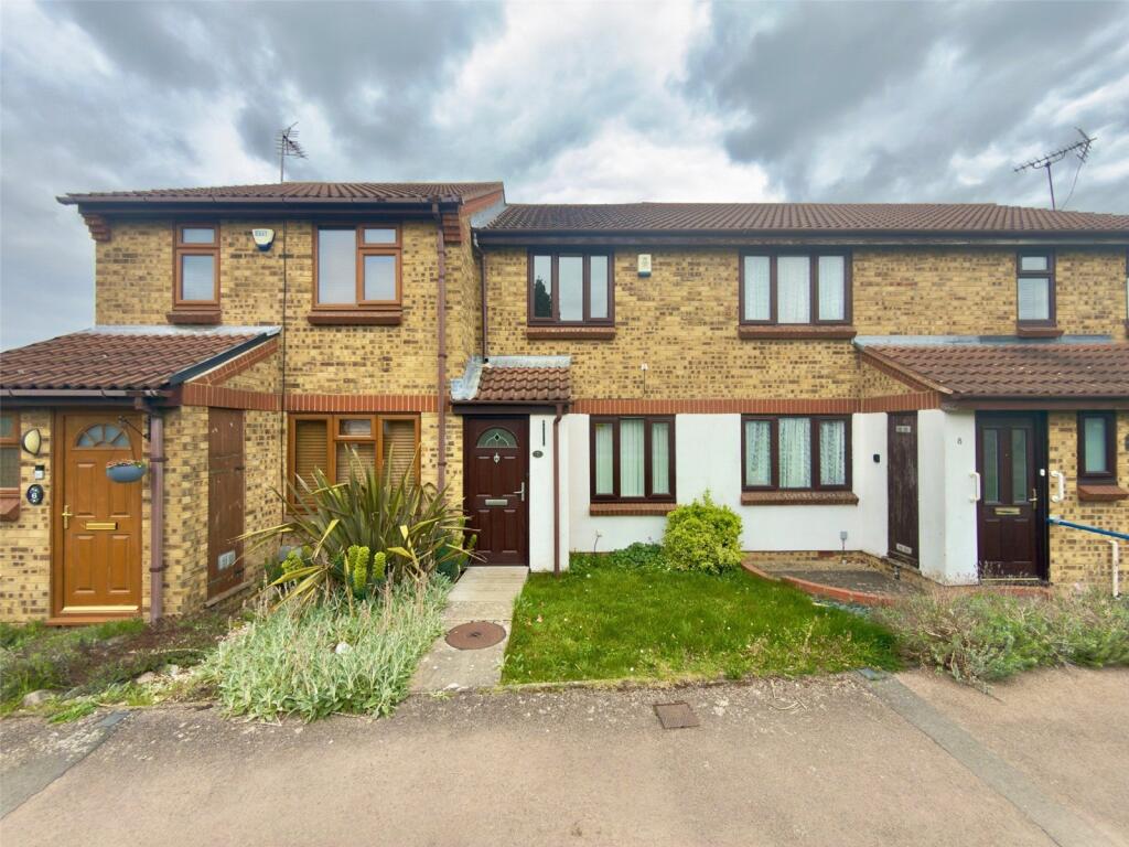 2 bed Detached for rent in Houghton Regis. From Alexander & Co - Dunstable 2 bed Detached for rent in Houghton Regis. From Alexander & Co - Dunstable