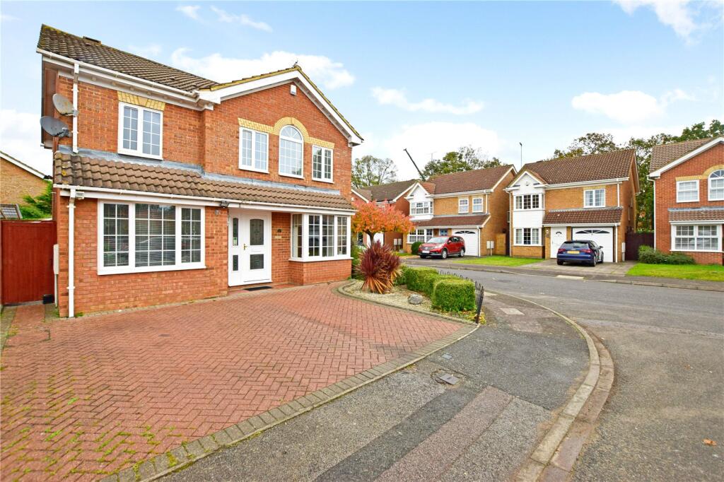 4 bed Detached for rent in Dunstable. From Alexander & Co - Dunstable