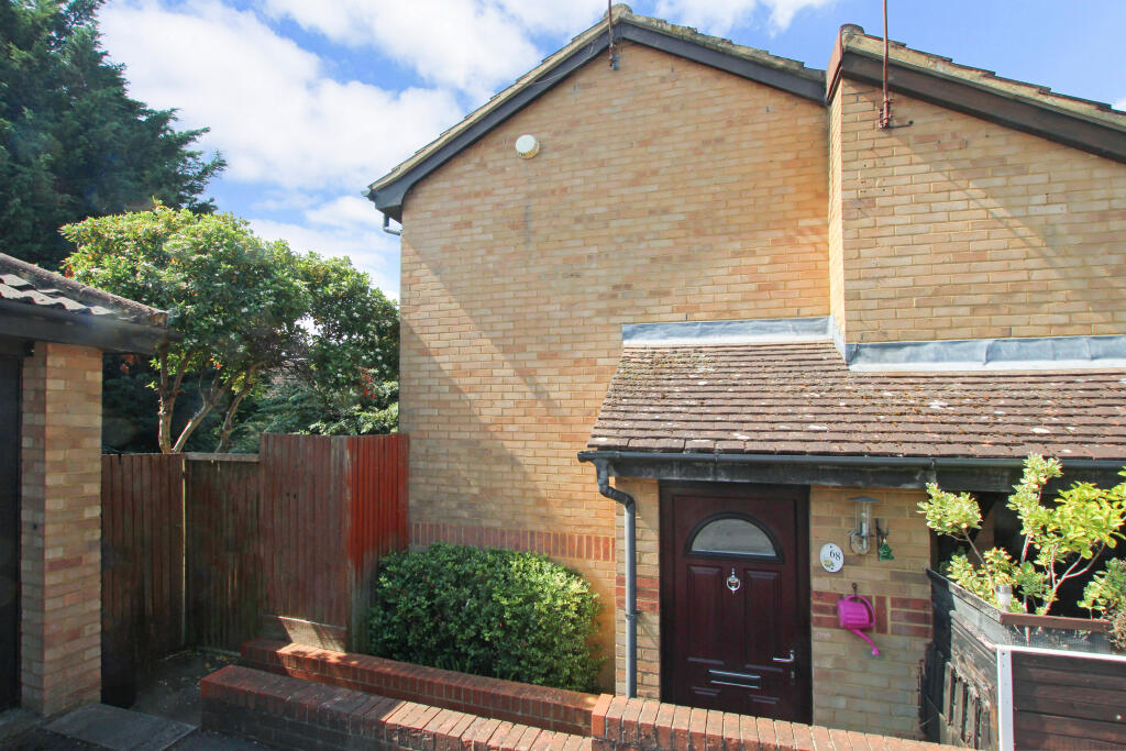 1 bed Detached for rent in Chalton. From Alexander & Co - Dunstable