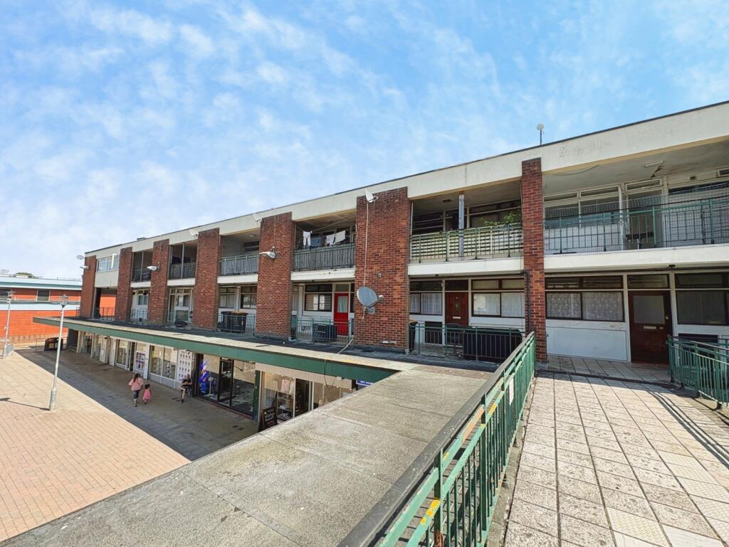 2 bed 1st Floor Flat for rent in Houghton Regis. From Alexander & Co - Dunstable