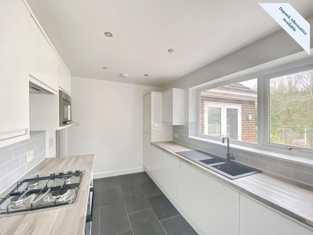 5 bed Detached bungalow for rent in Snodland. From Wards - Lettings - Maidstone