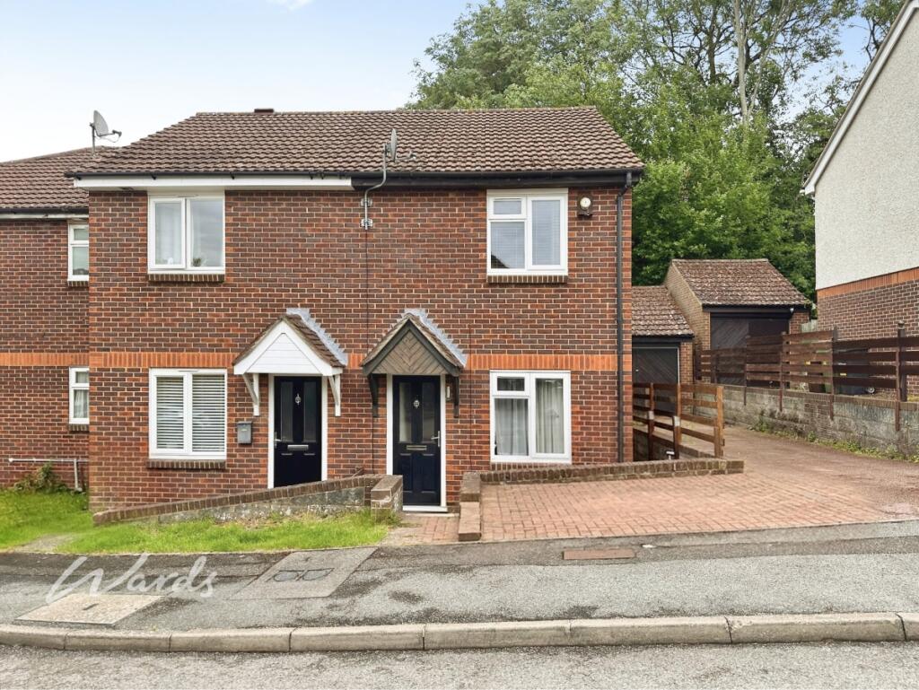 2 bed End of Terrace for rent in Three Tees. From Wards - Lettings - Maidstone