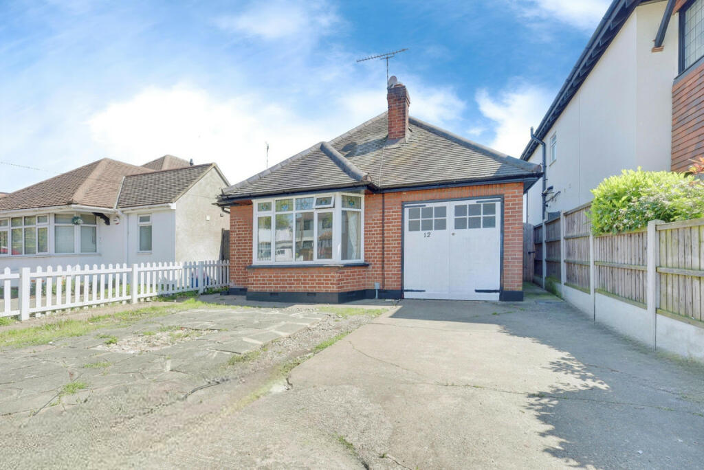 2 bed Bungalow for rent in Southend-on-Sea. From Gilbert and Rose