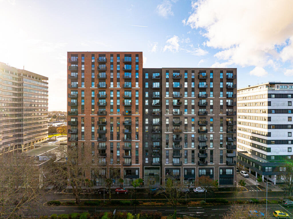 2 bed 1st Floor Flat for rent in Southend-on-Sea. From Gilbert & Rose - Leigh-on-sea