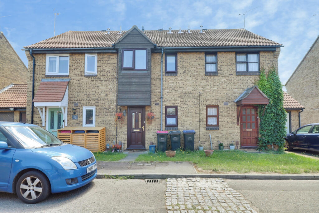 2 bed Mid Terraced House for rent in Great Wakering. From Gilbert & Rose - Leigh-on-sea