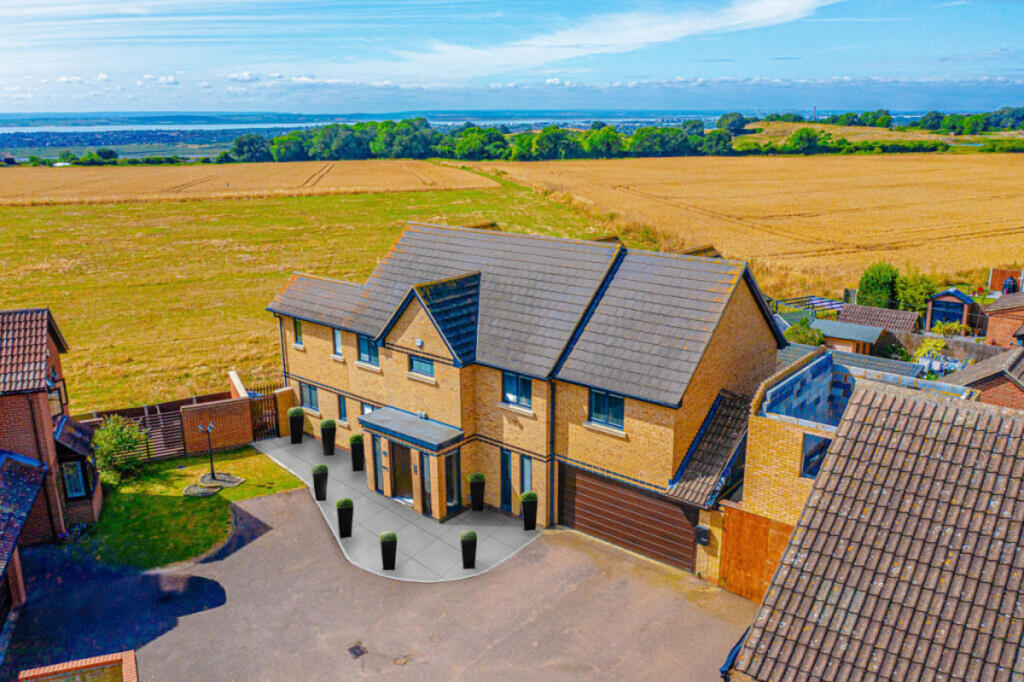 5 bed Detached for rent in Hadleigh. From Gilbert & Rose - Leigh-on-sea