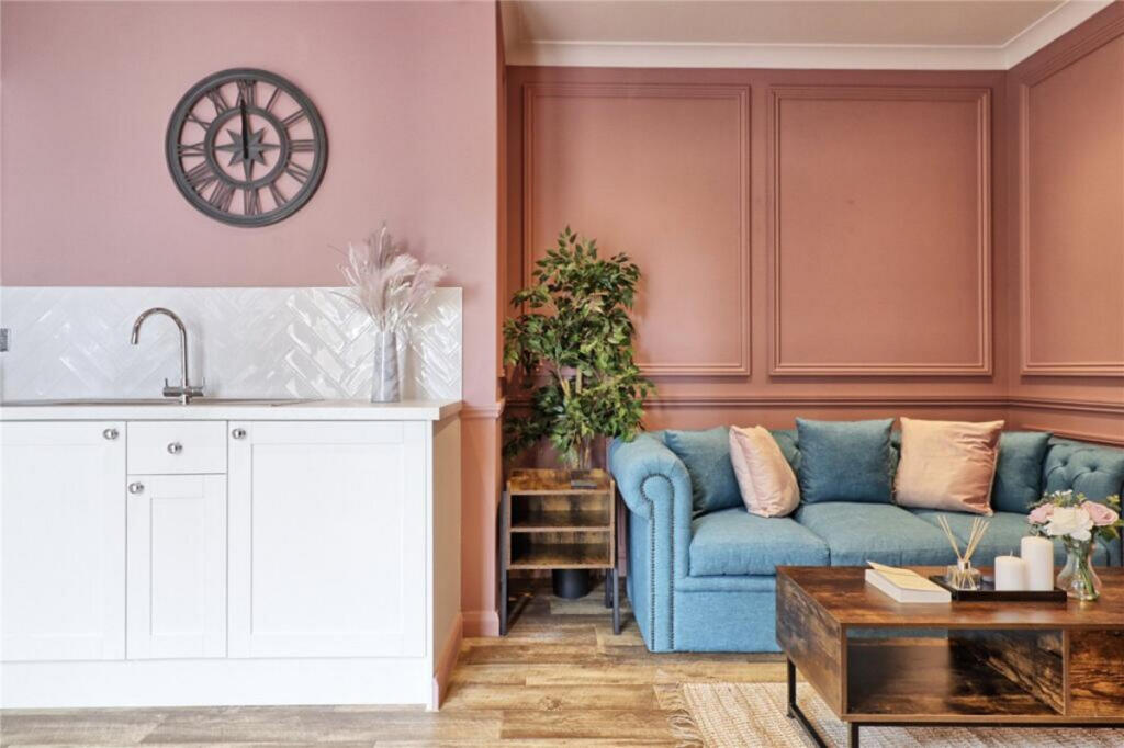 1 bed 1st Floor Flat for rent in Southend-on-Sea. From Gilbert & Rose - Leigh-on-sea 1 bed 1st Floor Flat for rent in Southend-on-Sea. From Gilbert & Rose - Leigh-on-sea