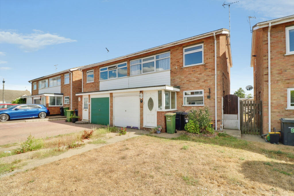 3 bed Semi Detached for rent in Rochford. From Gilbert & Rose - Leigh-on-sea
