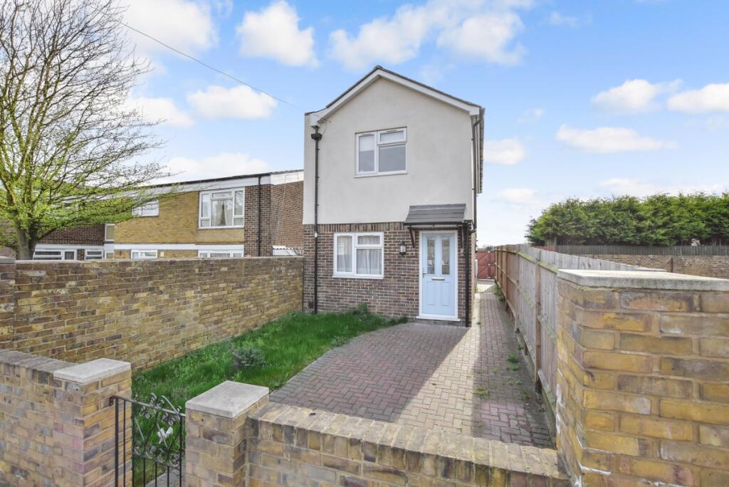 1 bed 1st Floor Flat for rent in Sittingbourne. From Wards - Lettings - Swale