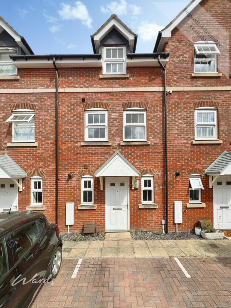 4 bed Mid Terraced House for rent in Sittingbourne. From Wards - Lettings - Swale 4 bed Mid Terraced House for rent in Sittingbourne. From Wards - Lettings - Swale