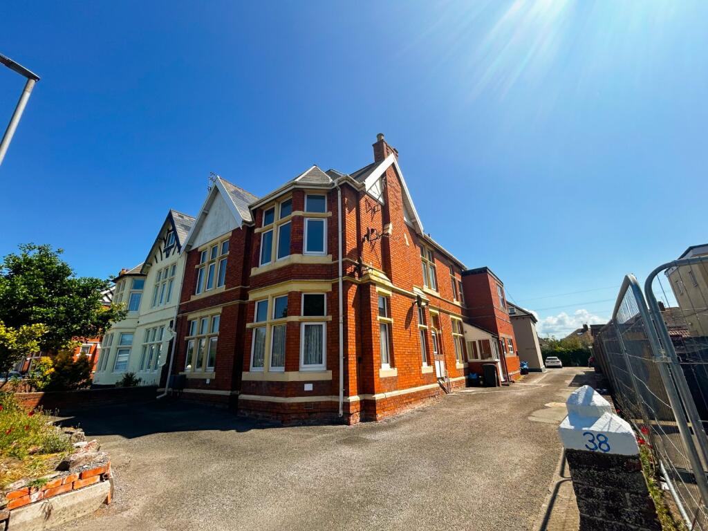 2 bed Apartment for rent in Burnham-on-Sea. From West Coast Properties - Burnham On Sea 2 bed Apartment for rent in Burnham-on-Sea. From West Coast Properties - Burnham On Sea