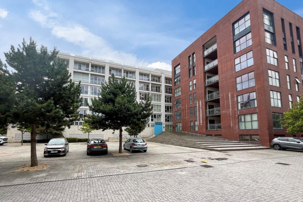 1 bed Apartment for rent in Bristol. From West Coast Properties - Nailsea