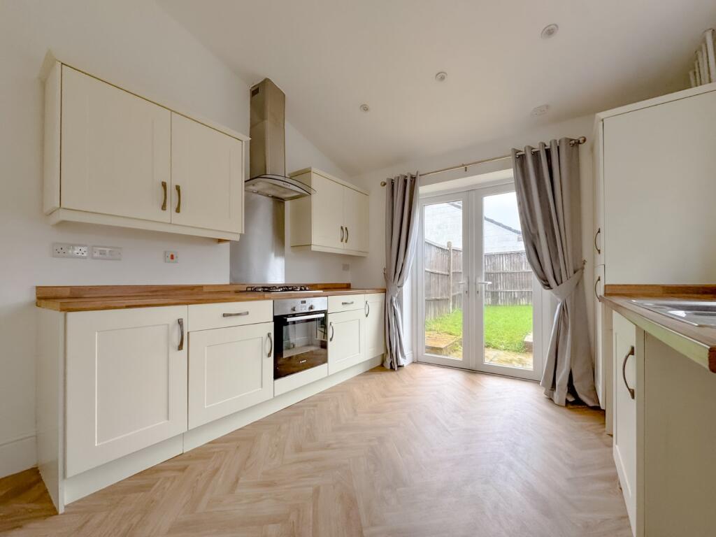 2 bed End of Terrace for rent in Filton. From West Coast Properties - Patchway