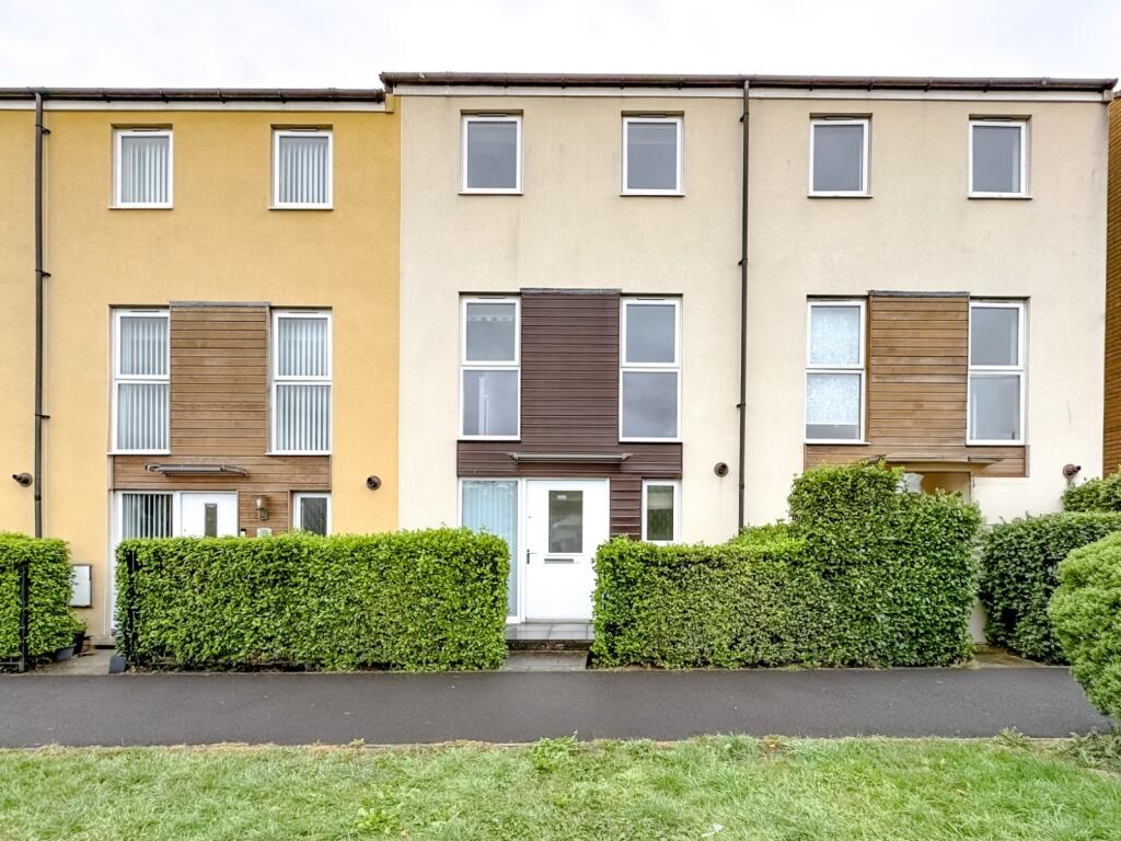 4 bed Detached for rent in Filton. From West Coast Properties - Patchway 4 bed Detached for rent in Filton. From West Coast Properties - Patchway