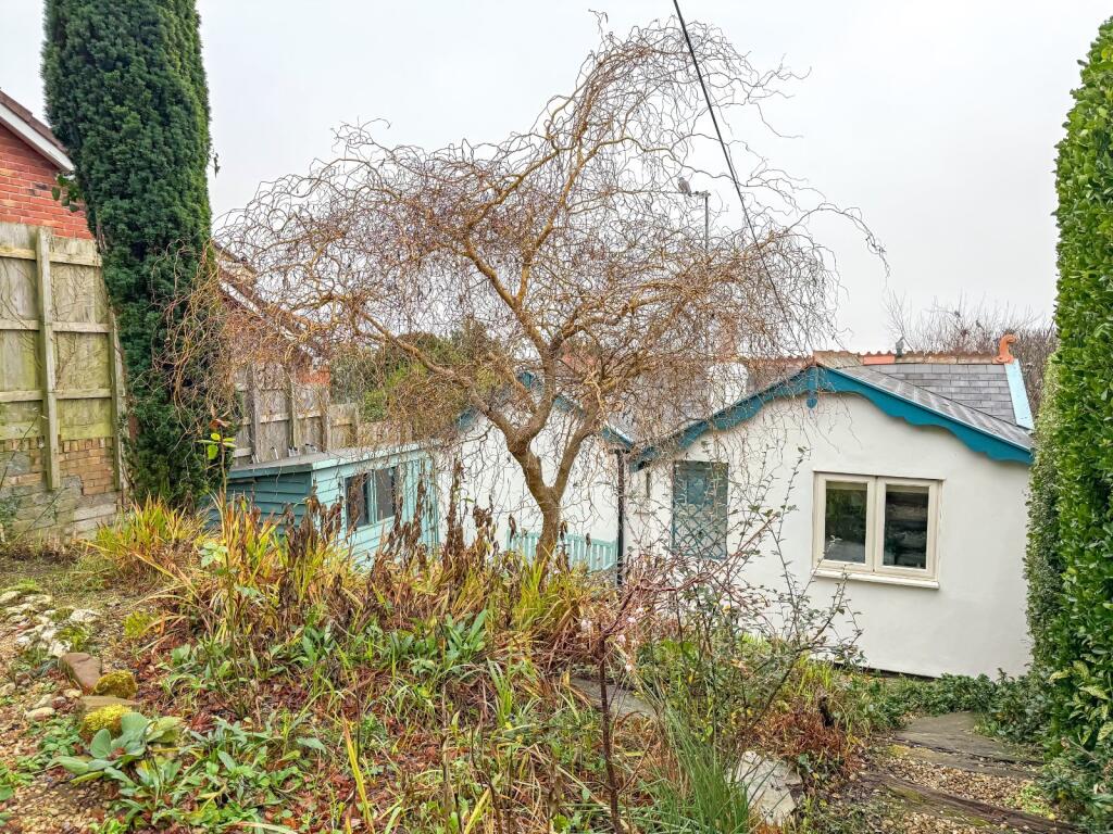 2 bed Bungalow for rent in Portishead. From West Coast Properties - Portishead