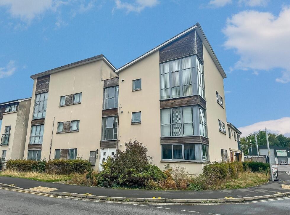2 bed Apartment for rent in Bristol. From West Coast Properties - Portishead