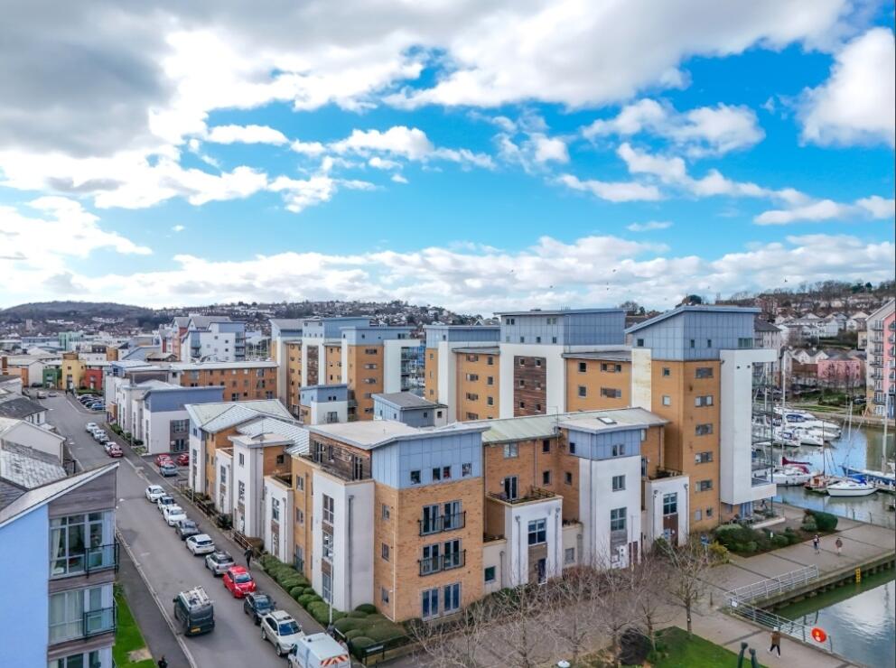 2 bed Apartment for rent in Portishead. From West Coast Properties - Portishead