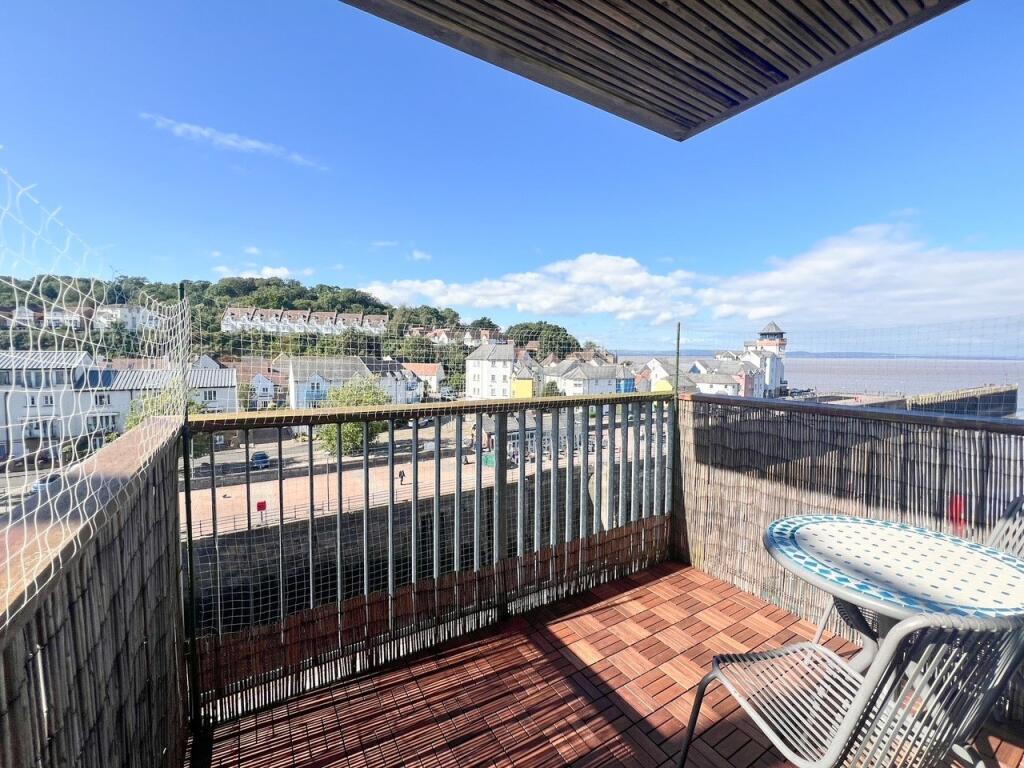2 bed Apartment for rent in Portishead. From West Coast Properties - Portishead