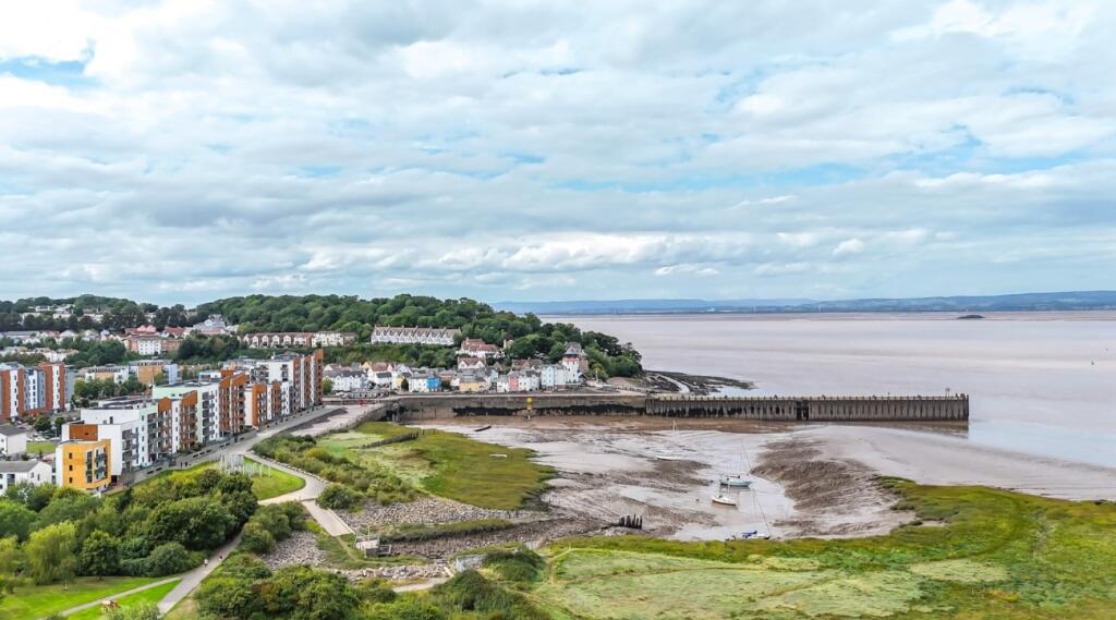 2 bed Penthouse for rent in Portishead. From West Coast Properties - Portishead